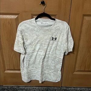 Under Armour Men's Short Sleeve Camo Tee - White
